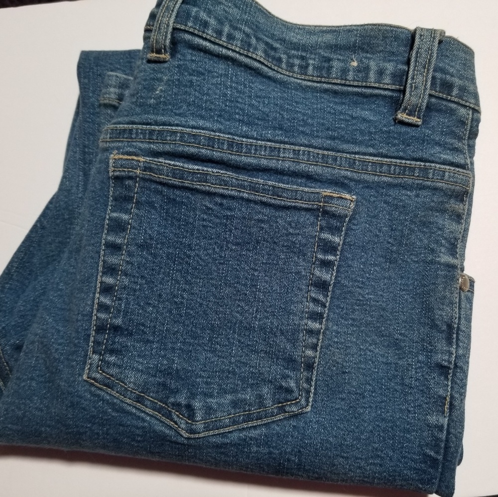 *- St John's Bay Medium Blue Stretch Jeans.